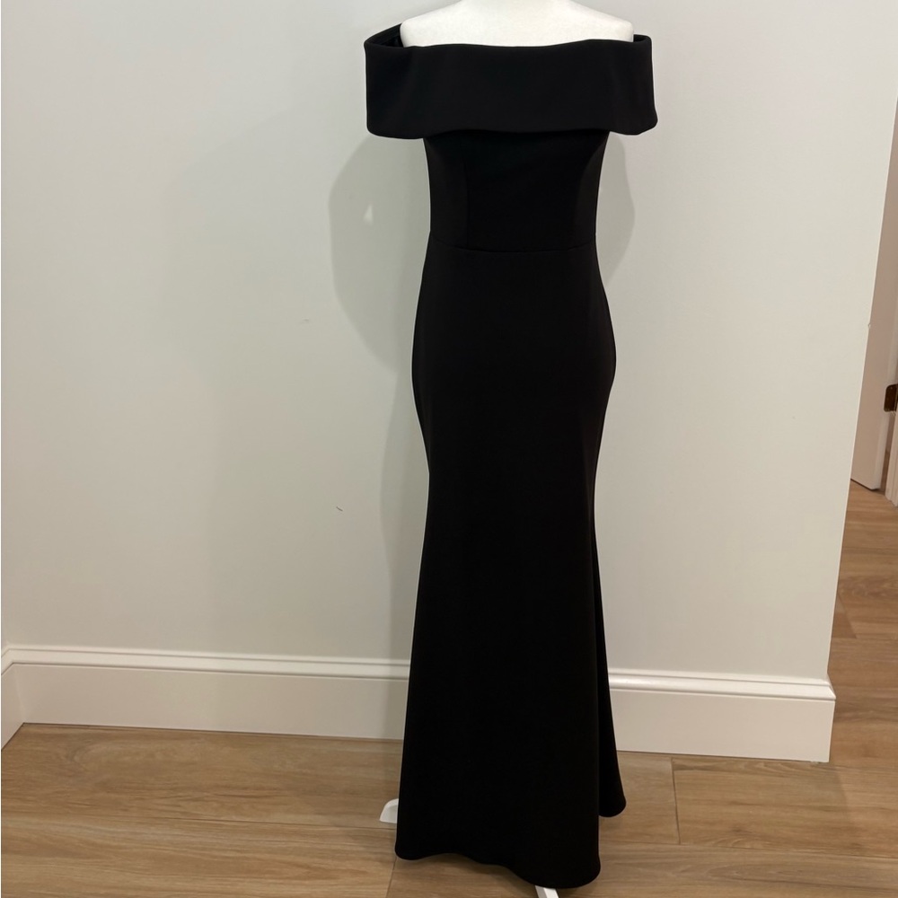 Aqua by Bloomingdale’s Strapless Black Fold-Over Mermaid Style Evening Gown